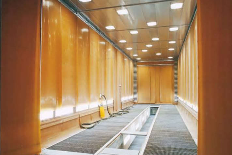 Polyurethane lining protection for blast room