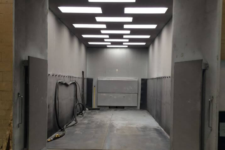 shipping-container-sandblasting-room-booth-custom-design-build20