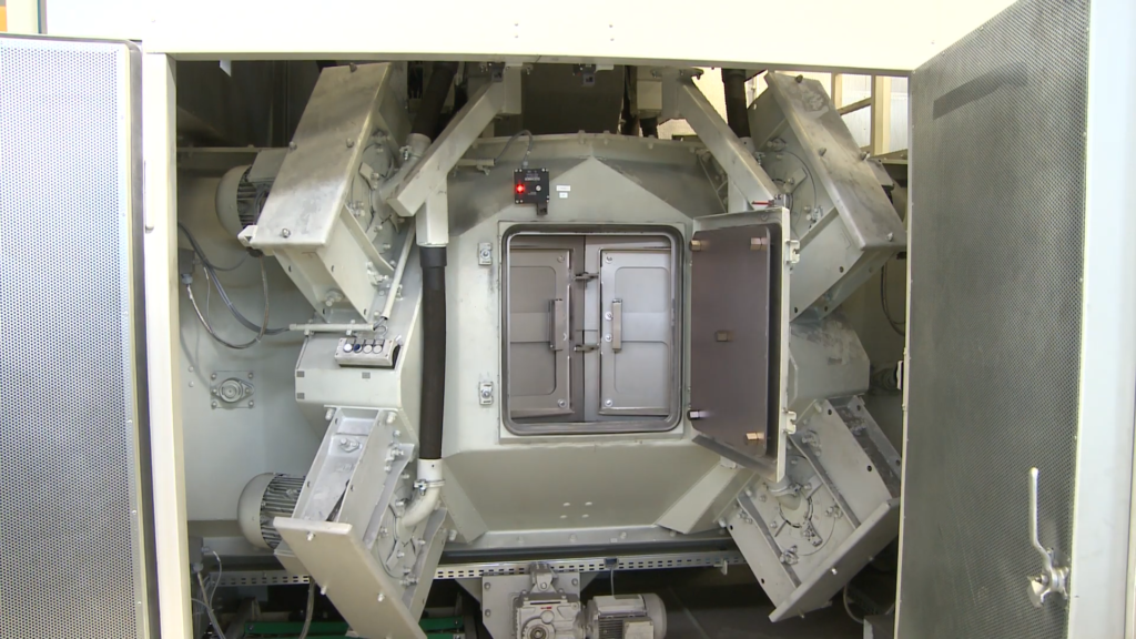 Disa-wire-mesh-belt-conveyor-shot-blasting-machine8