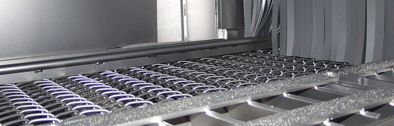 Disa-wire-mesh-belt-conveyor-shot-blasting-machine16