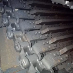 Shot-Blast-Slats-Chain-links1